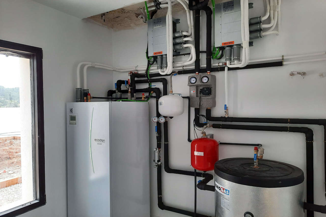 aerotermia-sala-maquinas